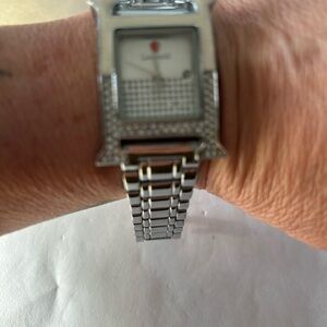 Elegant Nigerian Silver Women's Watch Lookworld